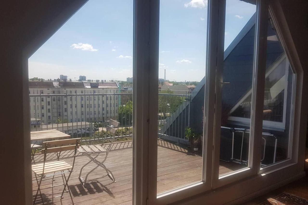Helle Dachgeschosswohnung für 8 Personen in zentraler Lage Berlín Exterior foto