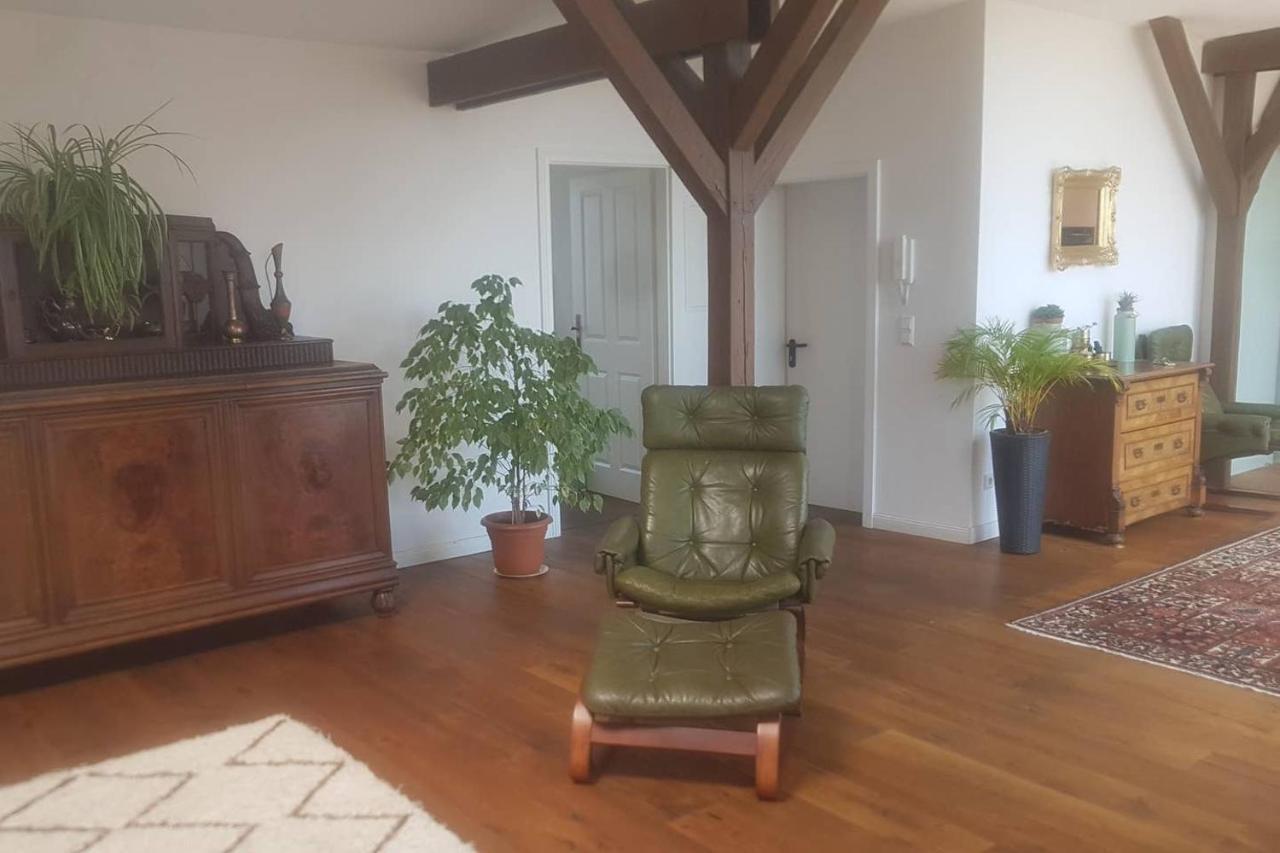 Helle Dachgeschosswohnung für 8 Personen in zentraler Lage Berlín Exterior foto